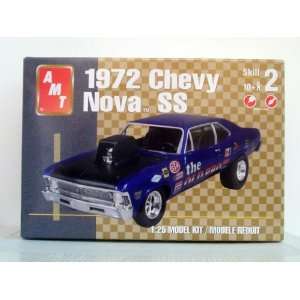  1972 Chevy Nova SS by AMT Scale 1:25: Toys & Games