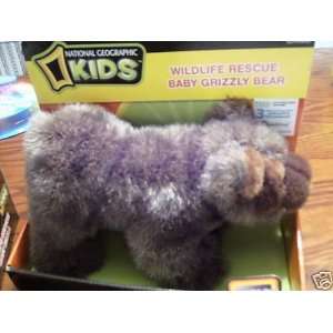   : National Geographic Wildlife Rescue Baby Grizzly Bear: Toys & Games