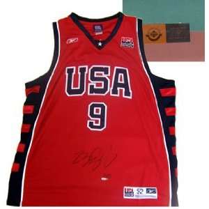 Lebron James Autographed Jersey   Authentic:  Sports 