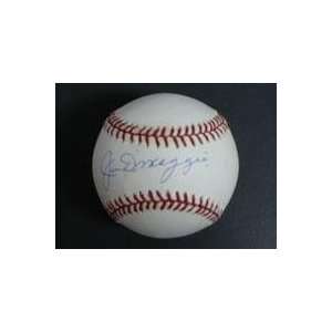  Joe DiMaggio Autographed Baseball   Autographed Baseballs 