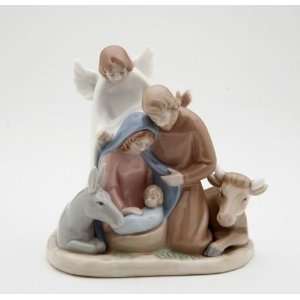 Fine Porcelain Figurine   Mini Angel W/holy Family, Angels/holy Family