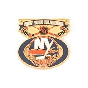   Pin   New York Islanders Face Off Pin 