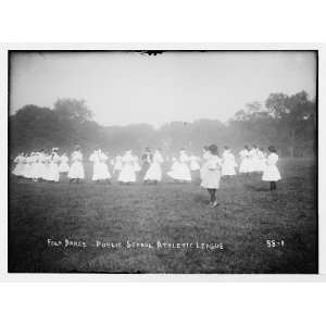   League folk dance in Central Park, New York 1900