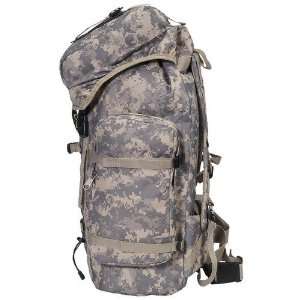  Everest 24 Hiking Backpack in Jungle Camo   DC8045D CM 