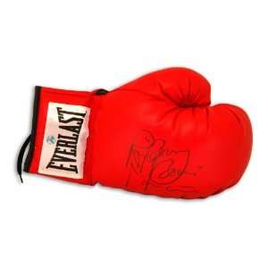   Boxing Glove Autographed   Autographed Boxing Gloves: 