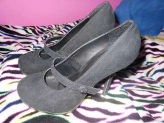   Suede Mary Jane Heels Pumps Size 8 fit like 8.5 or 9 Wet Seal  