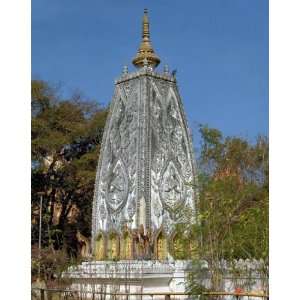 Wat Nong Bua Corner Stupa:  Kitchen & Dining