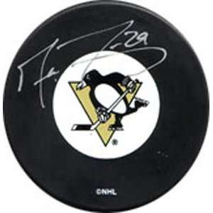 Marc Andre Fleury Signed Puck:  Sports & Outdoors