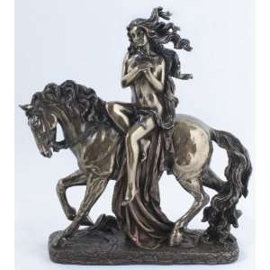  Lady Godiva statue: Home & Kitchen