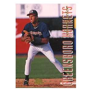  Derek Jeter Unsigned 1994 Classic Card: Sports & Outdoors