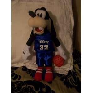  Disney Large Basketball Goofy Plush 