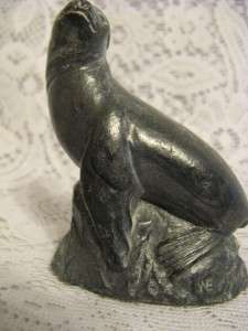 HAND CRAFTED SEAL   A WOLF ORIGINAL FROM CANADA K4195  