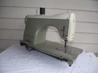 B267) Vintage Necchi BF Supernova leather sewing machine works for 