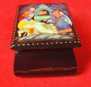 Vintage Russian Black Gold Coin Lacquer Palekh Trinket Box Signed 