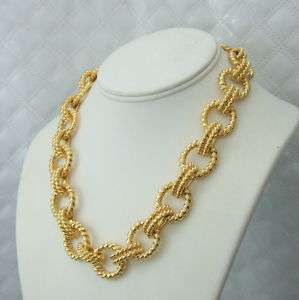 Chunky Twisted Rope Open Link 80s Bold Vintage Necklace  