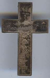 ANTIQUE VICTORIAN ENGRAVED SILVER MEMORY CROSS PIN  