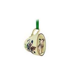  Timber Wolf Teacup Green Christmas Ornament: Home 