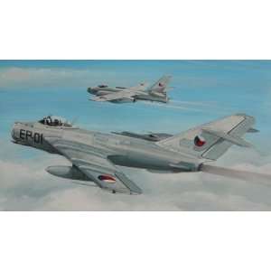 AZ MODELS   1/72 MiG17F Fresco C Soviet Fighter (Plastic 