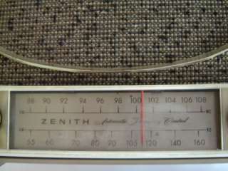 Vintage Zenith Automatic Frequency Control FM/AM Radio  