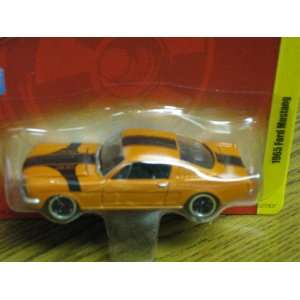  Design Forum Release 6 Boss 302 1965 Ford Mustang: Toys & Games