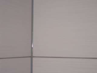 Fliesen Wandfliesen 60x30 cm Weiß mit Streifen 1.Wahl  