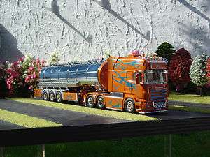Tekno Scania Longline with magnificent, new condition 150  