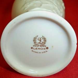 Lenox Ming Blossom Vase Cream Gold Trim 6 1/2 Tall GUC  