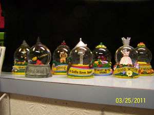 NIB Wizard of Oz set of 7 mini snow globes  